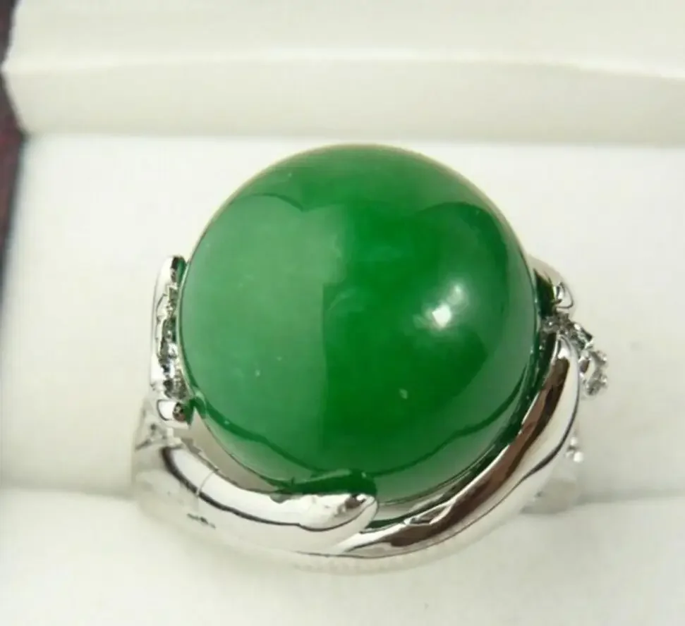 wholesale simple style 12mm green Natural jade fashion ring(#7.8.9)
wholesale simple style 12mm green Natural jade fashion ring(#7.8.9)