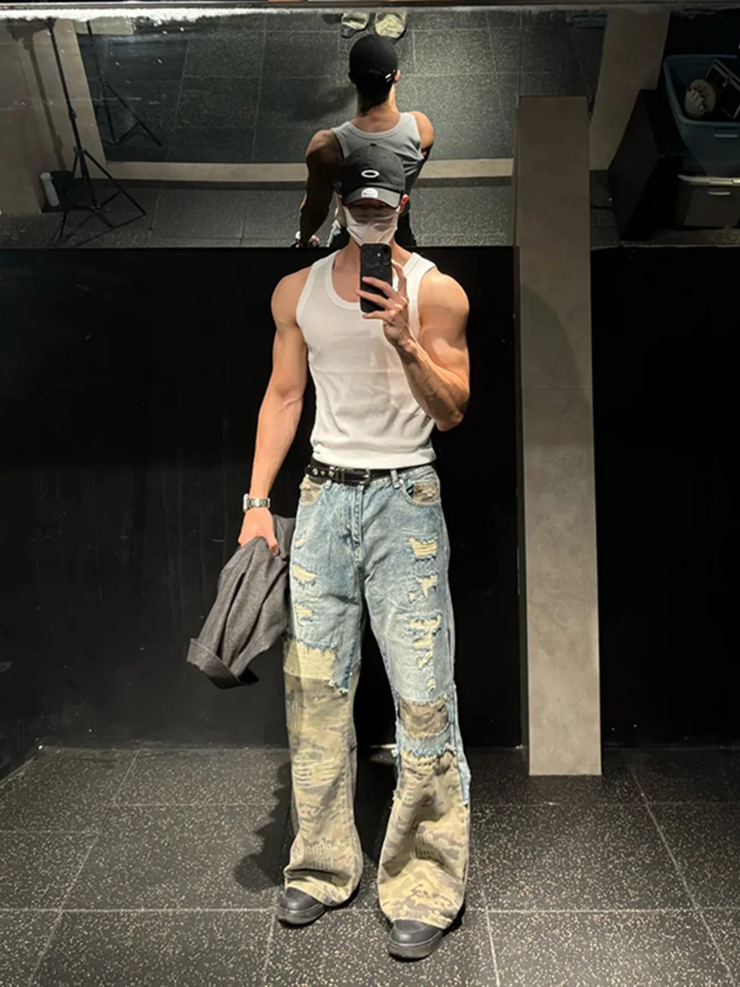 Men's Summer Straight Leg Micro Flare Camouflage Workwear Jeans Knife Patchwork Ripped American Cool Design Sensation Pants
Men's Summer Straight Leg Micro Flare Camouflage Workwear Jeans Knife Patchwork Ripped American Cool Design Sensation Pants