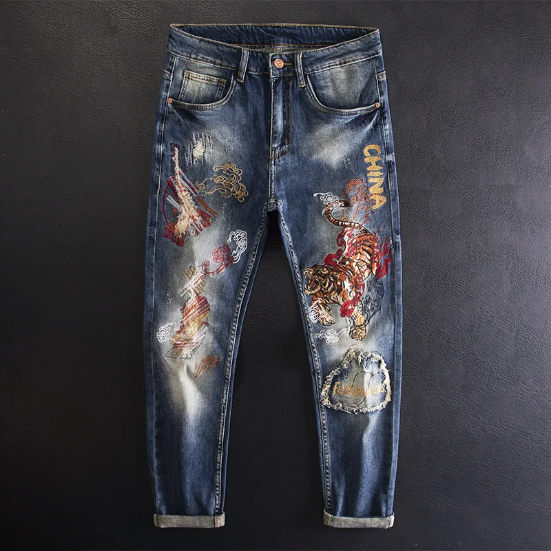 Tiger embroidery printed jeans for men, fashionable, high-end, trendy, personalized, slim fit, elastic denim pants
Tiger embroidery printed jeans for men, fashionable, high-end, trendy, personalized, slim fit, elastic denim pants