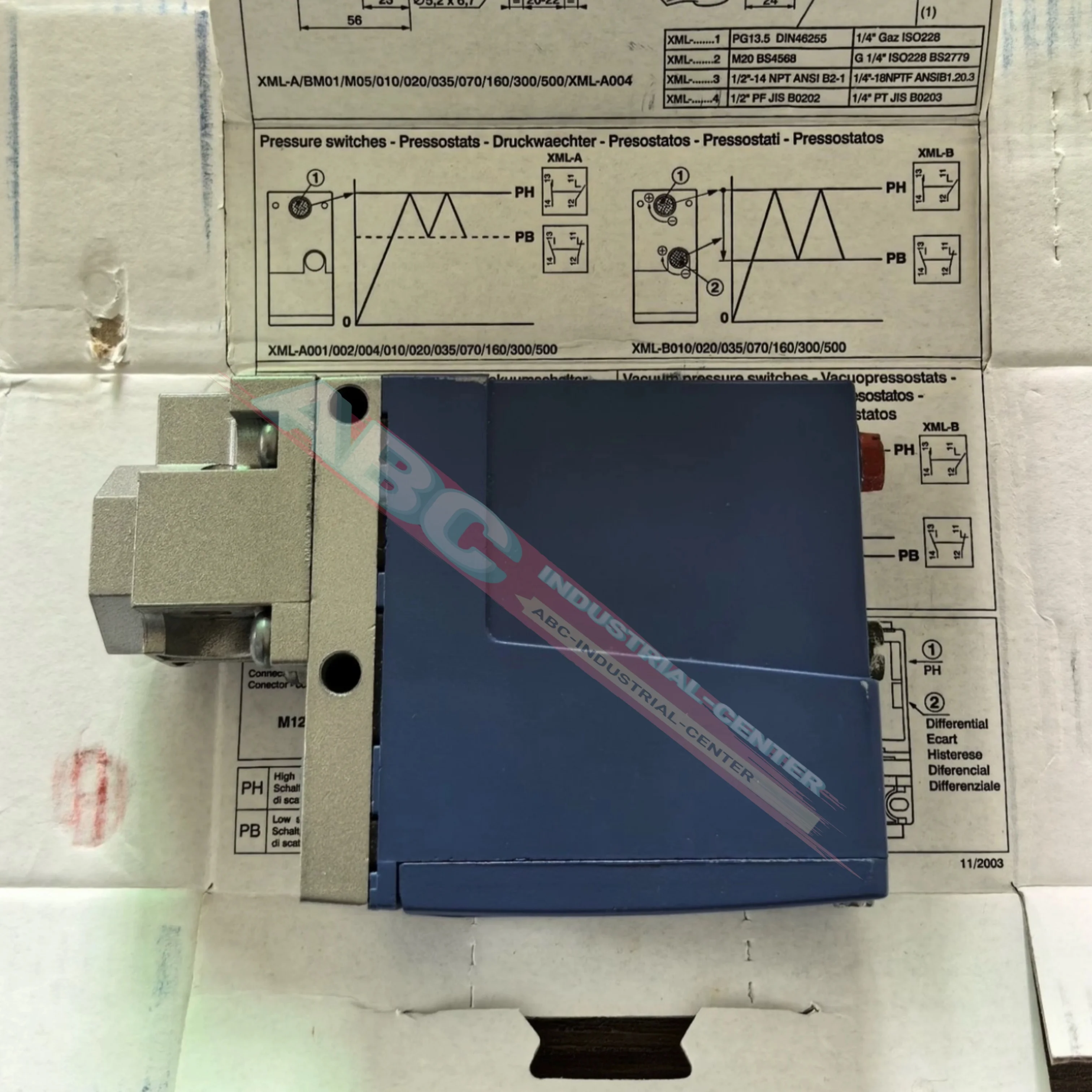 Brand new XS8C2A4PCM12 XS8C4A1MPP20 Inductive proximity switch
Brand new XS8C2A4PCM12 XS8C4A1MPP20 Inductive proximity switch