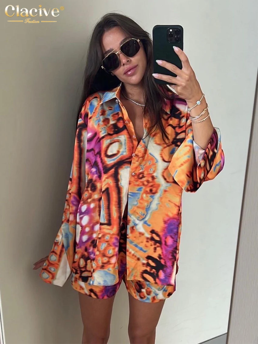 Clacive Vintage Loose Print 2 Piece Sets Women Outfit 2024 Fashion Long Sleeve Shirts With High Waist Shorts Set Streetwear
Clacive Vintage Loose Print 2 Piece Sets Women Outfit 2024 Fashion Long Sleeve Shirts With High Waist Shorts Set Streetwear