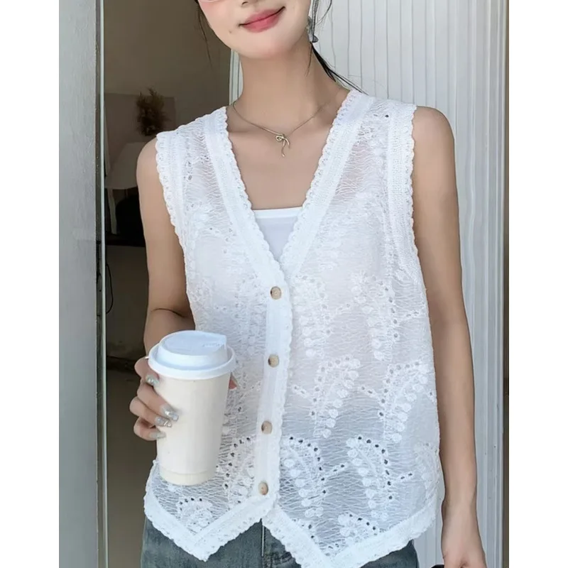 Carved Hollow Vest For Women In Spring New Layered Sleeveless Camisole Top Colete Feminina Sem Manga Womens Vest
Carved Hollow Vest For Women In Spring New Layered Sleeveless Camisole Top Colete Feminina Sem Manga Womens Vest