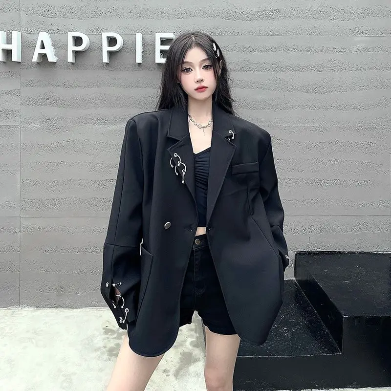 Black suit jacket women 2024 autumn winter new sweet cool hot girl loose design one button long-sleeved suit top
Black suit jacket women 2024 autumn winter new sweet cool hot girl loose design one button long-sleeved suit top