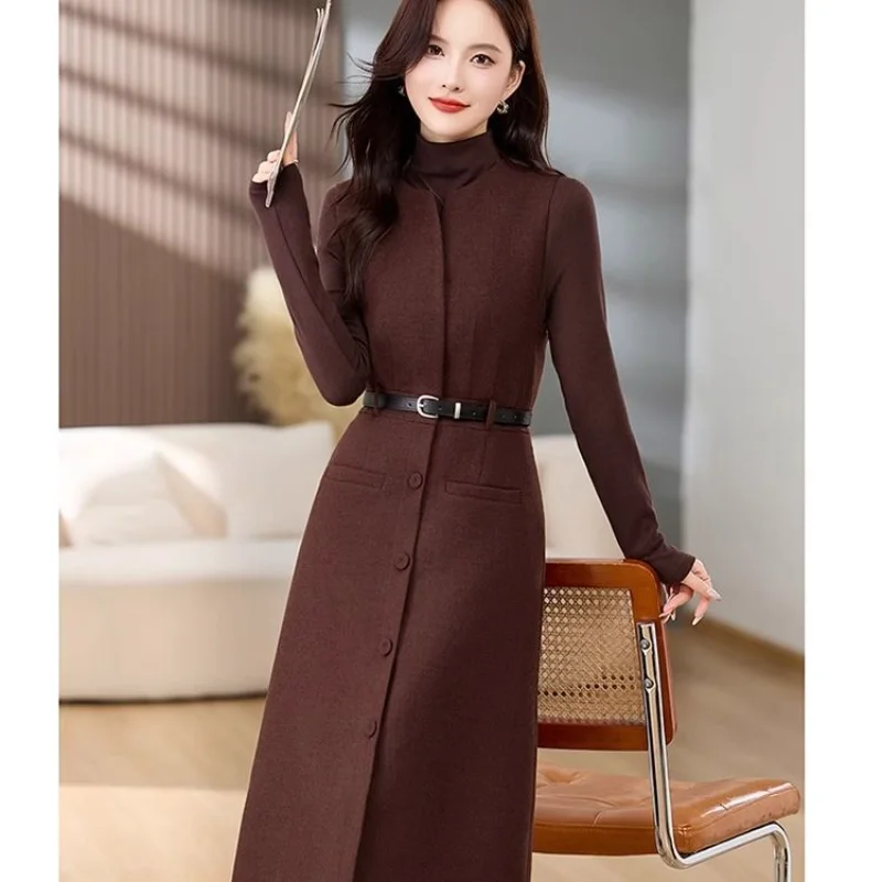 High-end Gray V-neck Woolen Vest Dress for Women Autumn Winter Waist-cinching Mid-length A-line Skirt
High-end Gray V-neck Woolen Vest Dress for Women Autumn Winter Waist-cinching Mid-length A-line Skirt