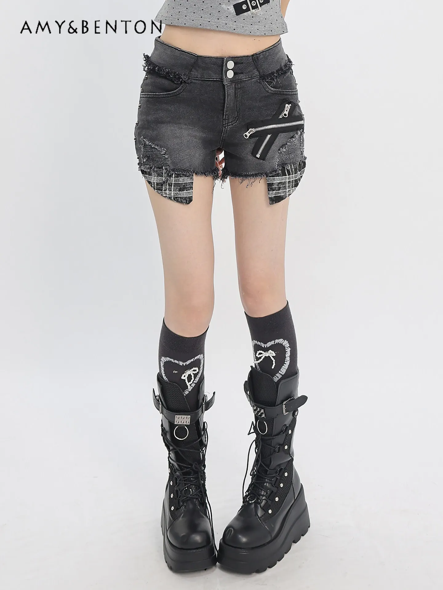 Original Subculture Denim Shorts Sweet Cool Girl Old Slim Sexy Rough Fringed Shorts Summer Low-rise Hot Girl Splicing Jeans
Original Subculture Denim Shorts Sweet Cool Girl Old Slim Sexy Rough Fringed Shorts Summer Low-rise Hot Girl Splicing Jeans
