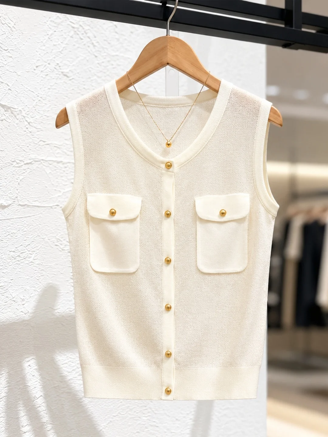 Korean Style Pure Color Ice Silk Knitted Vest Soft Comfortable Sleeveless Shirt Single Button Design Summer 2026 Fashion Trend
Korean Style Pure Color Ice Silk Knitted Vest Soft Comfortable Sleeveless Shirt Single Button Design Summer 2026 Fashion Trend