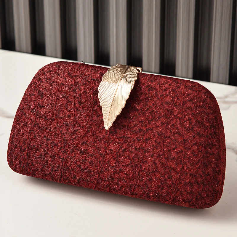 Women's Luxury Evening Bag Feather Lock Box Clutch Purse for Ladies with Chain Strap Wedding Dinner Party Handbag
Women's Luxury Evening Bag Feather Lock Box Clutch Purse for Ladies with Chain Strap Wedding Dinner Party Handbag