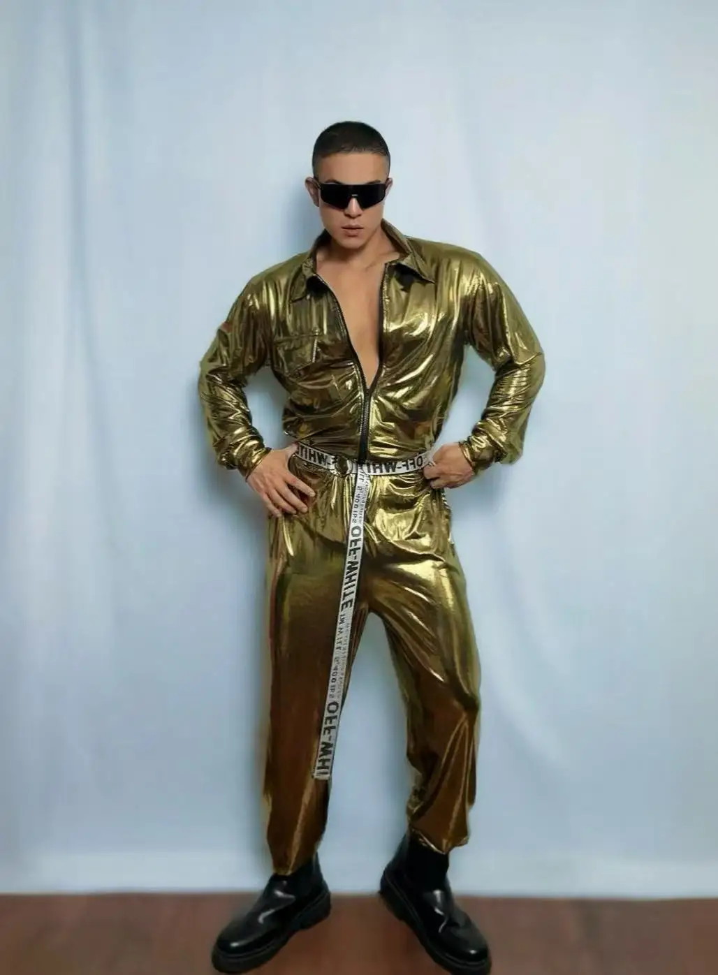 Nightclub Bar GOGO Costumes Male Female Jazz Dance Wear Gold Technology Hip hop Stage Show Gogo Dance wear
Nightclub Bar GOGO Costumes Male Female Jazz Dance Wear Gold Technology Hip hop Stage Show Gogo Dance wear