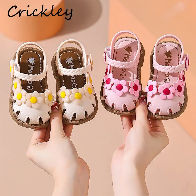 Fashion Floweers Children Sandals Summer PVC Baby Girls Sandals Princess Anti Slip Soft Hook Loop Toddler Kids Beach Shoes
Fashion Floweers Children Sandals Summer PVC Baby Girls Sandals Princess Anti Slip Soft Hook Loop Toddler Kids Beach Shoes