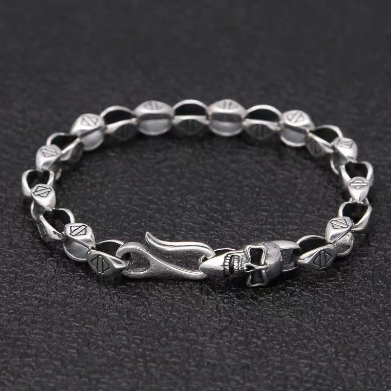 Trendy Retro Domineering Bracelet, New Design Personality Fashion Daily Wrist Accessories
Trendy Retro Domineering Bracelet, New Design Personality Fashion Daily Wrist Accessories