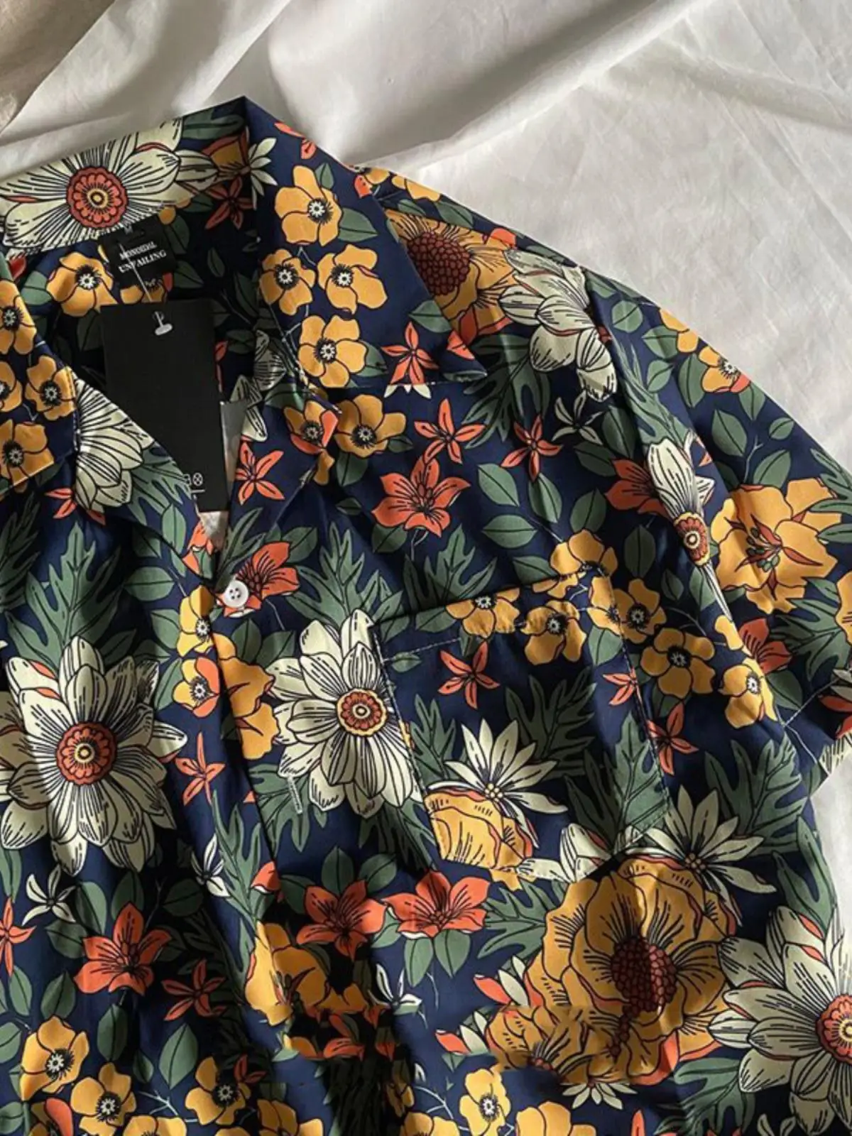 Extra Large 300 Pounds Line Drawing Plant Floral Cuban Collar Short Sleeve Hawaii Shirt for Men And Women Summer Japanese Style
Extra Large 300 Pounds Line Drawing Plant Floral Cuban Collar Short Sleeve Hawaii Shirt for Men And Women Summer Japanese Style