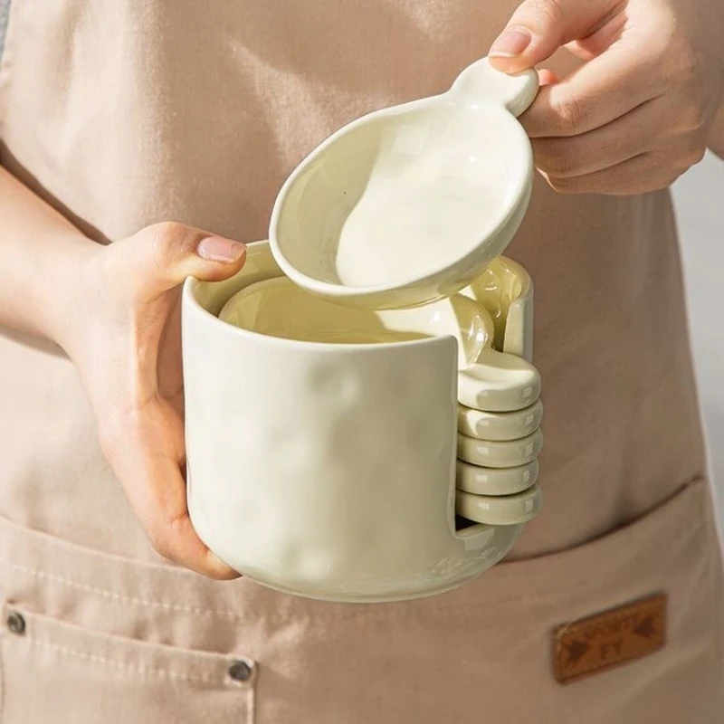 Бытовая посуда в скандинавском стиле, блюдо для соуса с горячим горшком, набор посуды премиум-класса для хранения, маленькая тарелка, блюдо для соуса, блюдо для уксуса
Бытовая посуда в скандинавском стиле, блюдо для соуса с горячим горшком, набор посуды премиум-класса для хранения, маленькая тарелка, блюдо для соуса, блюдо для уксуса