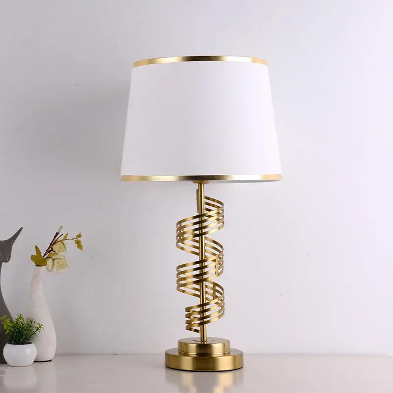 New American Table Lamp Modern Simple Study Personalized creativity Desk Lamp Living Room Bedroom Bedside Decorative Desk Lamp
New American Table Lamp Modern Simple Study Personalized creativity Desk Lamp Living Room Bedroom Bedside Decorative Desk Lamp