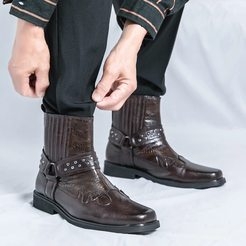 Brand Men's Classic Style Fashionable Rivet High Top Boots Autumn Men's Pointed Comfortable Carved Breathable Knight Boots
Brand Men's Classic Style Fashionable Rivet High Top Boots Autumn Men's Pointed Comfortable Carved Breathable Knight Boots