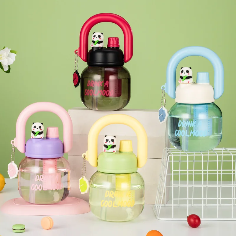 Стильная чашка для живота двойного назначения для девочек — термостойкая пластиковая чашка большой емкости с соломинкой, портативная ручная бутылка
Стильная чашка для живота двойного назначения для девочек — термостойкая пластиковая чашка большой емкости с соломинкой, портативная ручная бутылка