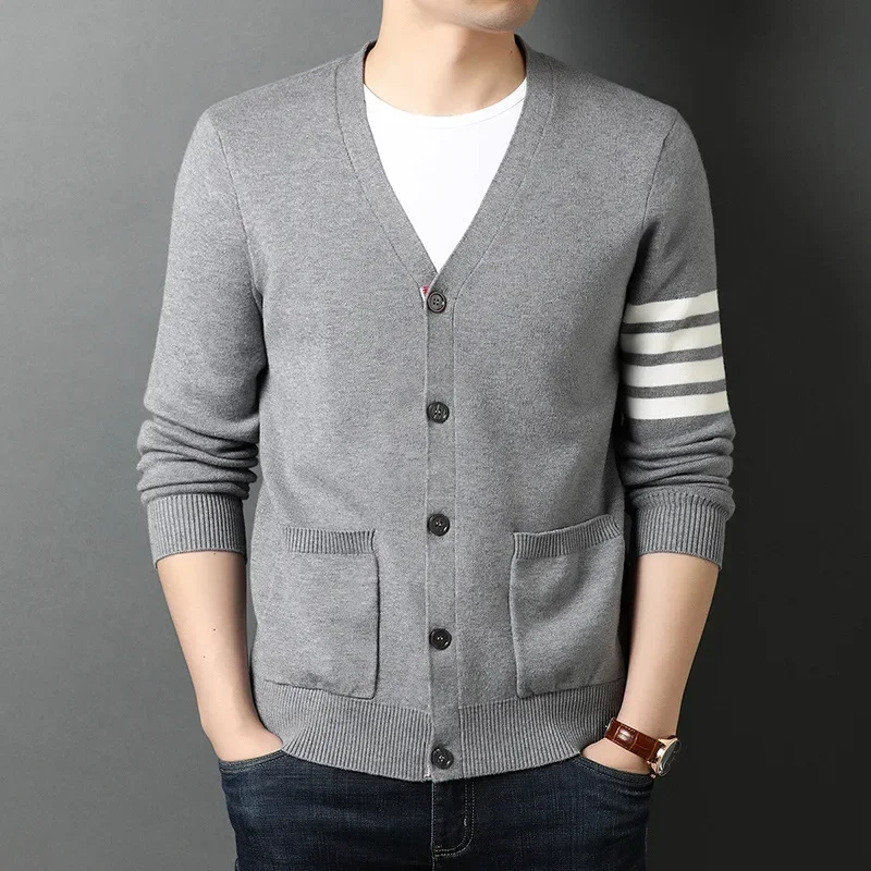 2025 Season Popular Three-Color Striped Men's Cardigan Coat,Trendy Striped Men's Cardigan Coat - Wool Knitwear,Sweater Cardigan
2025 Season Popular Three-Color Striped Men's Cardigan Coat,Trendy Striped Men's Cardigan Coat - Wool Knitwear,Sweater Cardigan