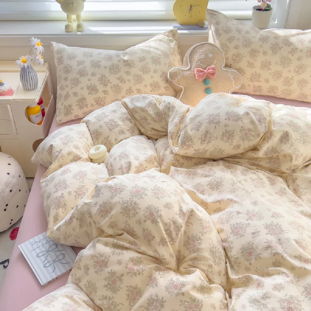 Double Yarn Class A Bedding Set Quilt Comforter Duvet Cover Set Printed Cotton Bedspread Skin Friendly Breathable Four-Piece Set
Double Yarn Class A Bedding Set Quilt Comforter Duvet Cover Set Printed Cotton Bedspread Skin Friendly Breathable Four-Piece Set