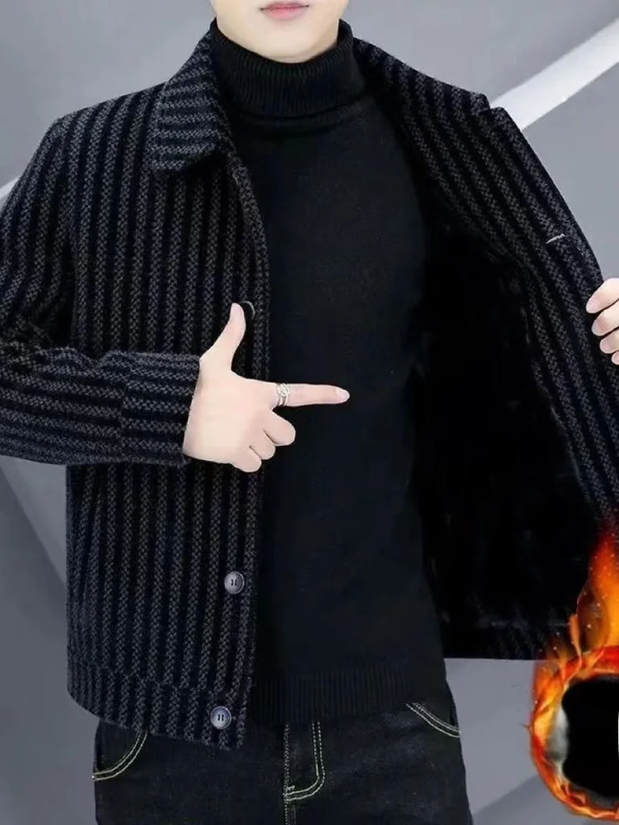Men's Fce Lined Thi Stripe Woolen Coat Casual Turn-down Collar Jaet Warm Winter Outerwear Stand Fit Busin Casual
Men's Fce Lined Thi Stripe Woolen Coat Casual Turn-down Collar Jaet Warm Winter Outerwear Stand Fit Busin Casual