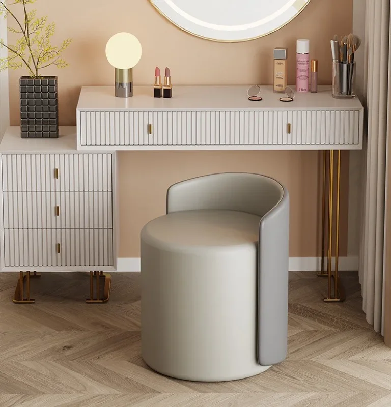 Household Small Stool with Backrest Low Stool Chair Senior Girls Makeup Chair Bedroom Modern Simple Manicure Chair Stool
Household Small Stool with Backrest Low Stool Chair Senior Girls Makeup Chair Bedroom Modern Simple Manicure Chair Stool
