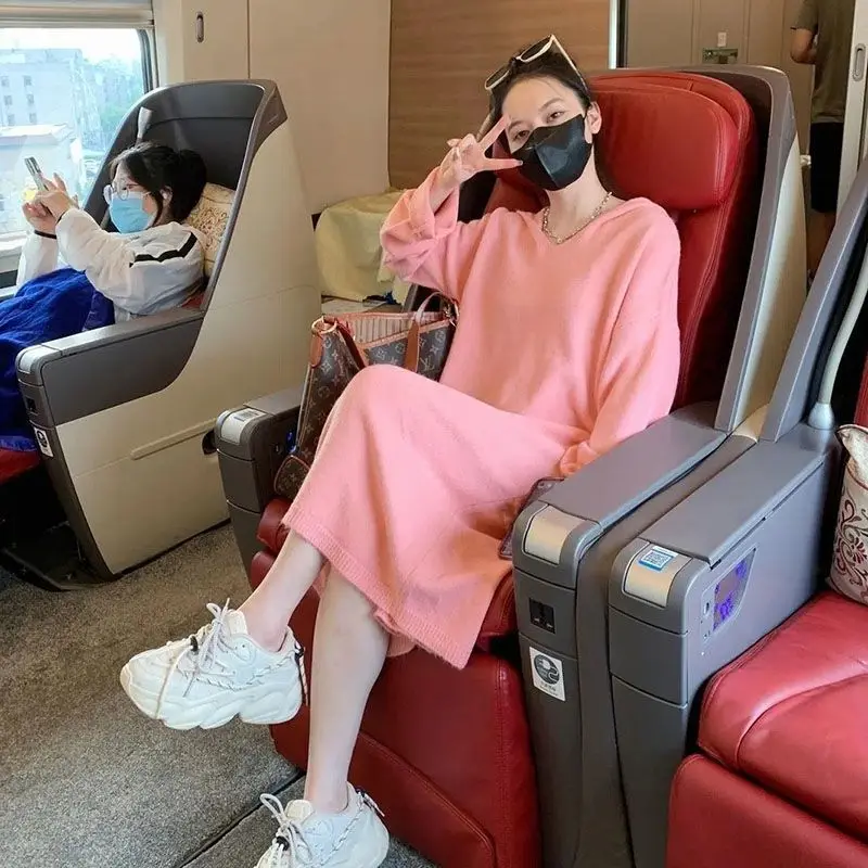 Mid length hooded knit sweater Autumn and Winter 2023 pullover long sleeve solid slouchy style knee length wool loose sweater
Mid length hooded knit sweater Autumn and Winter 2023 pullover long sleeve solid slouchy style knee length wool loose sweater