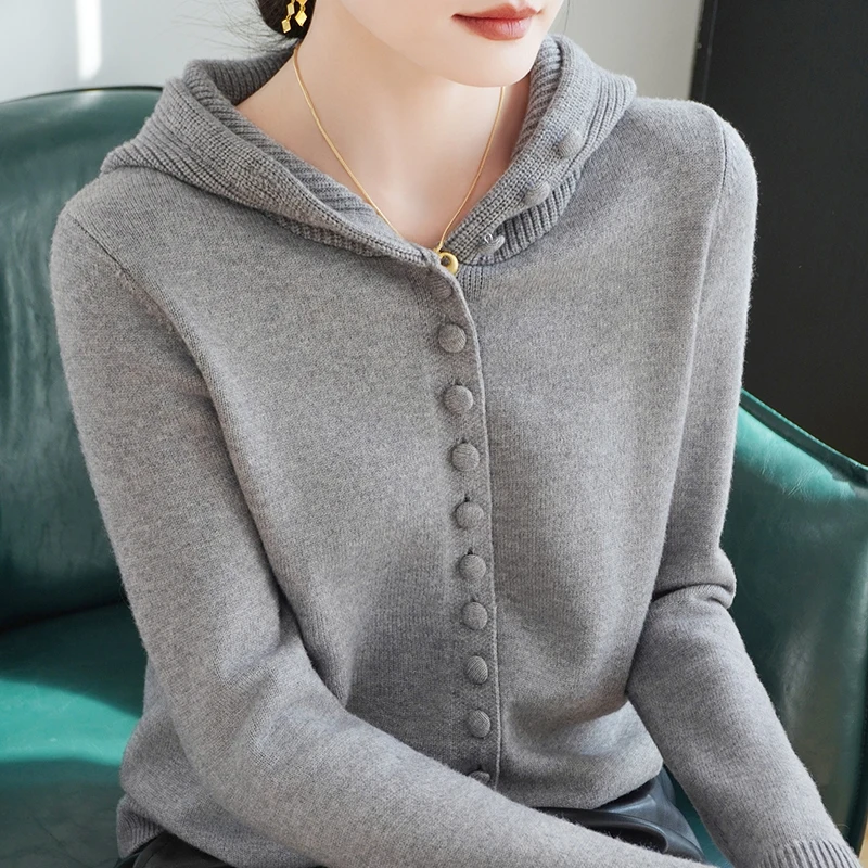 Spring and autumn classic wool cardigan women's knitted hooded long sleeved button sweater high-quality basic loose top
Spring and autumn classic wool cardigan women's knitted hooded long sleeved button sweater high-quality basic loose top