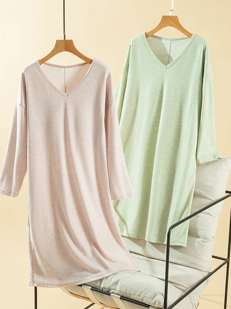 Thiened Warmth Spwear Long Sve V-Ne Cotton Nightgown Women's Loose Fit Home Leisure Clothing Winter Collection
Thiened Warmth Spwear Long Sve V-Ne Cotton Nightgown Women's Loose Fit Home Leisure Clothing Winter Collection