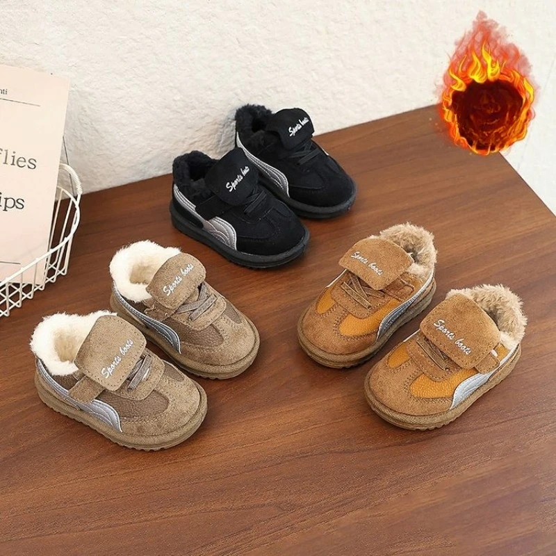 2025 Winter Boys Cotton Sports Shoes Children's Suede Warm Snow Boots Anti-kick Girls Plush Thick Comfortable Cotton Shoes
2025 Winter Boys Cotton Sports Shoes Children's Suede Warm Snow Boots Anti-kick Girls Plush Thick Comfortable Cotton Shoes