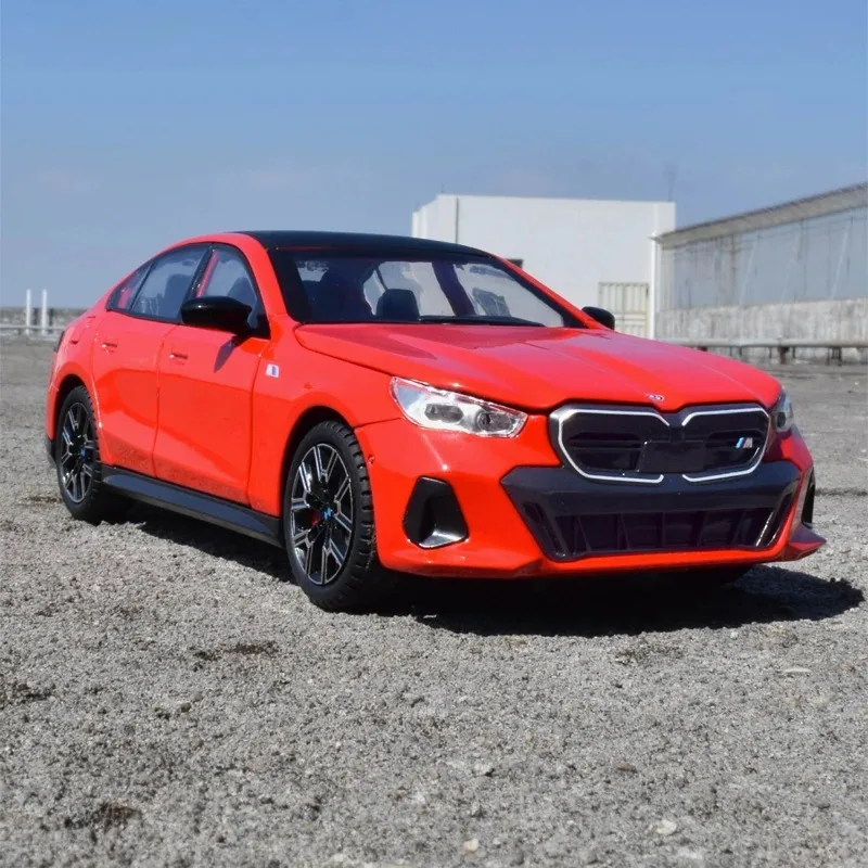 1:24 BMW I5 M60 Xdrive Power Alloy Diecast Model Car Die Casting Children's Toy Car Birthday Gift For Boy Present Hobby Collect
1:24 BMW I5 M60 Xdrive Power Alloy Diecast Model Car Die Casting Children's Toy Car Birthday Gift For Boy Present Hobby Collect