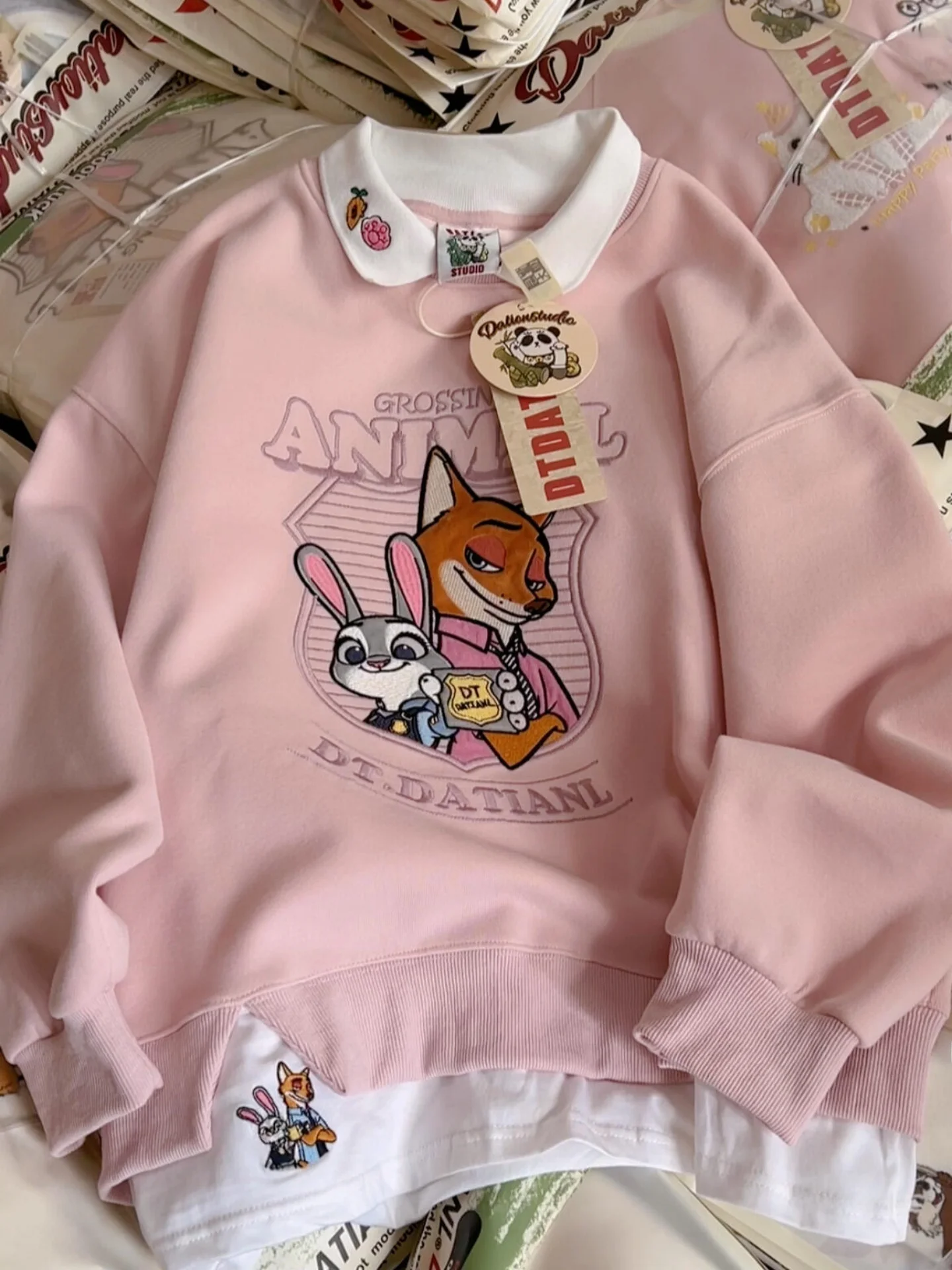 Cute Animal Cartoon Ne Sweatirt Women's College Sle Fce Lined Thiened Top Trendy Outerwear Korean Version
Cute Animal Cartoon Ne Sweatirt Women's College Sle Fce Lined Thiened Top Trendy Outerwear Korean Version