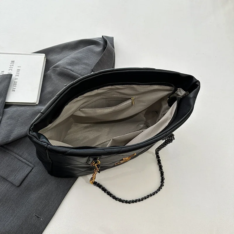 New Women's PU Leather Shoulder Bag, Large Capacity Leisure Travel Zipper Bag , Classic And Fashionable Women's Handbag
New Women's PU Leather Shoulder Bag, Large Capacity Leisure Travel Zipper Bag , Classic And Fashionable Women's Handbag