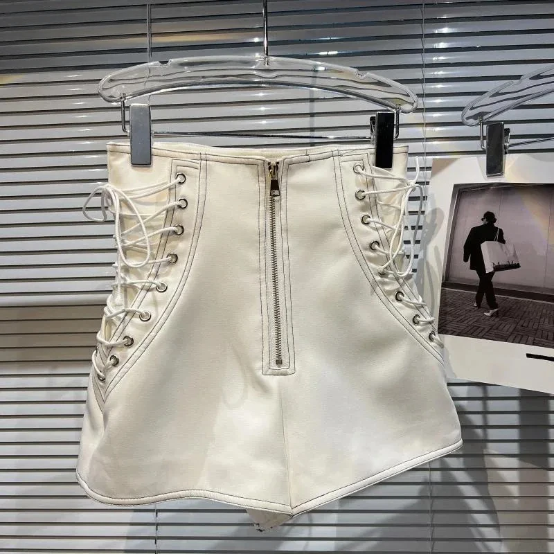 Women's Fashion High Waist Zipper Design Shorts Trendy Casual A-line Side Straps Short Pants Female Spring New
Women's Fashion High Waist Zipper Design Shorts Trendy Casual A-line Side Straps Short Pants Female Spring New