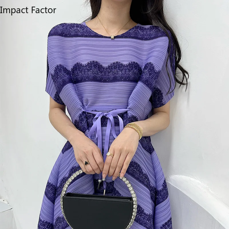 Miyake Pleats 2024 Spring New Suit Original Design Foreign Style Printing With Drawstring Short Sleeve Top + Wide Leg Pants
Miyake Pleats 2024 Spring New Suit Original Design Foreign Style Printing With Drawstring Short Sleeve Top + Wide Leg Pants