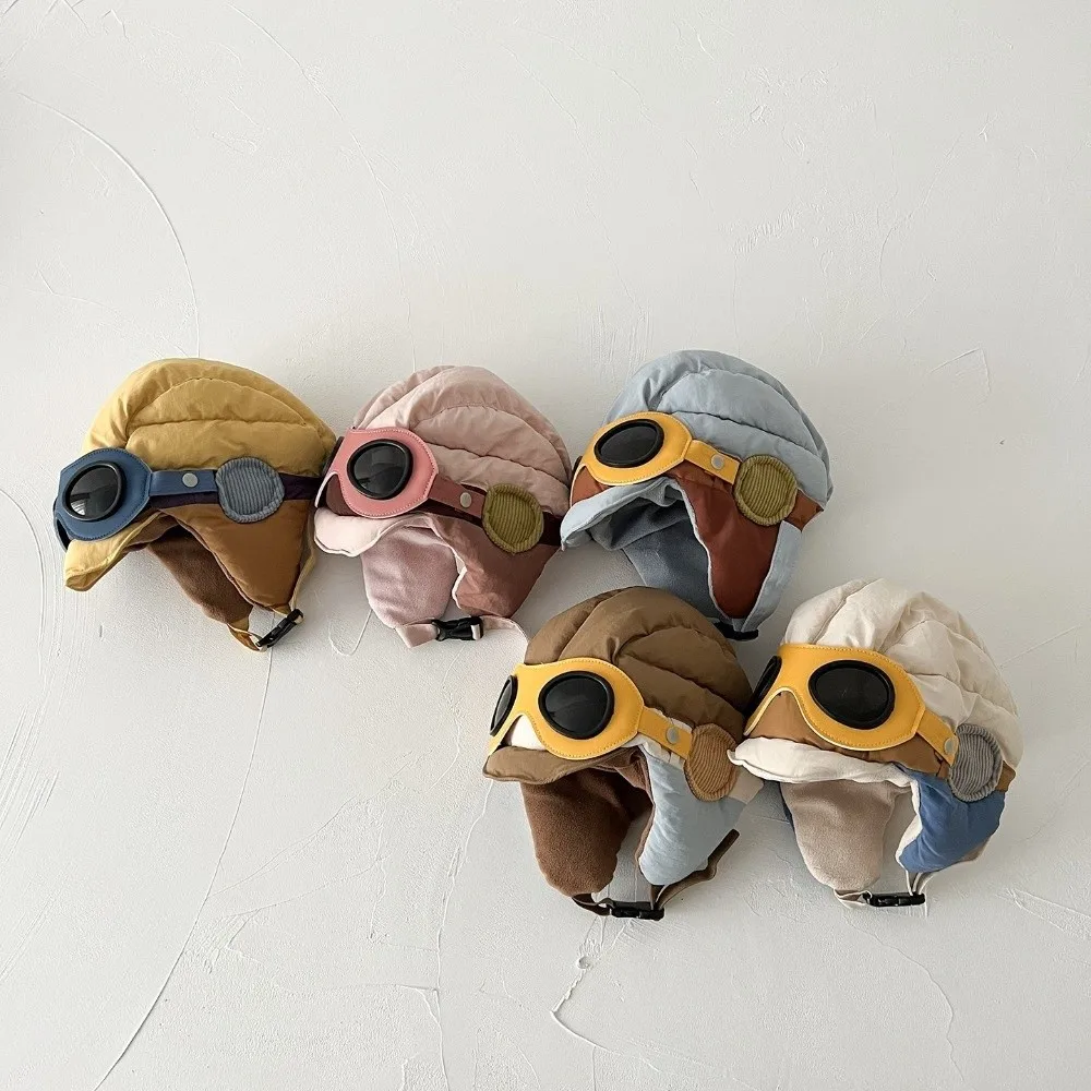 New Windproof Pilot Hat Cold Proof with Glasses Ear Protection Cap Thickned Warm Hat Winter
New Windproof Pilot Hat Cold Proof with Glasses Ear Protection Cap Thickned Warm Hat Winter