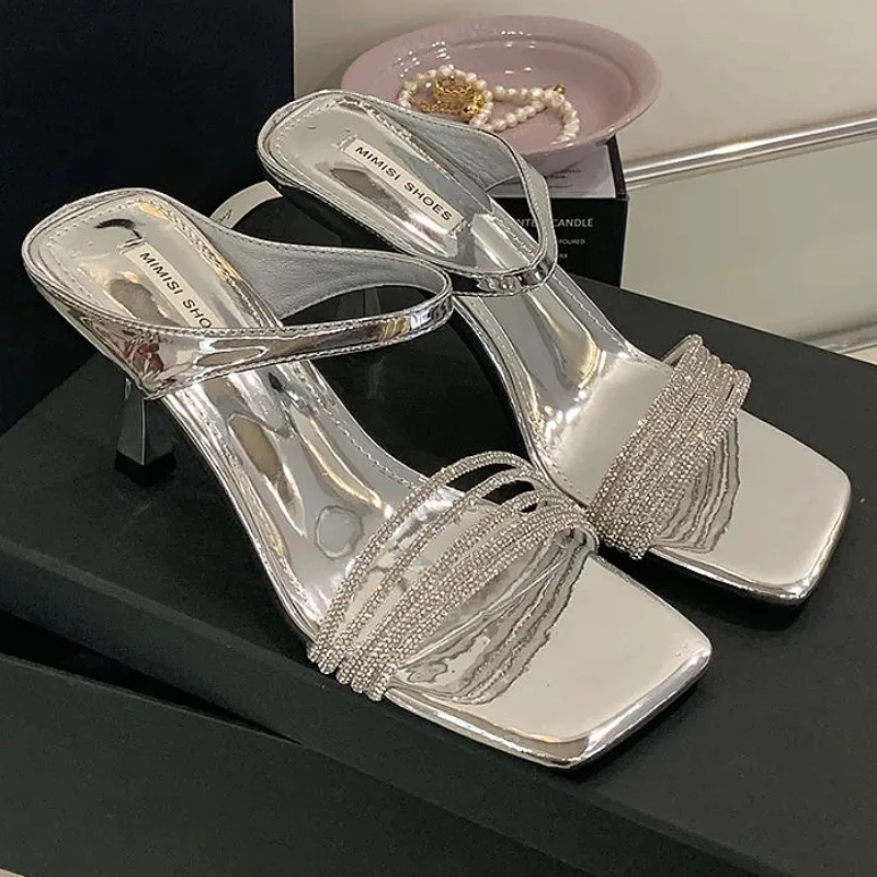 Brand Designer Luxury Thin Heels Slippers Women Summer New Square Toe Slides Female Footwear Fashion Elegant Sandals Ladies
Brand Designer Luxury Thin Heels Slippers Women Summer New Square Toe Slides Female Footwear Fashion Elegant Sandals Ladies