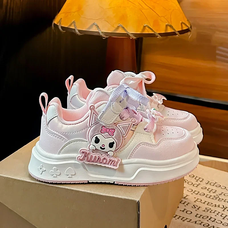 Детские туфли на плоской подошве Sanrio Kuromi с мультяшным узором удобная универсальная модная нескользящая повседневная обувь с цветными блоками
Детские туфли на плоской подошве Sanrio Kuromi с мультяшным узором удобная универсальная модная нескользящая повседневная обувь с цветными блоками