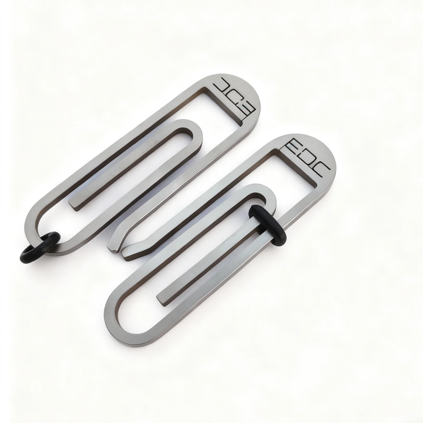 1 шт., EDC, брелок в форме скрепки, быстроподвесная зажигалка, зажим для денег, держатель для документов из титанового сплава, портативный удобный инструмент
1 шт., EDC, брелок в форме скрепки, быстроподвесная зажигалка, зажим для денег, держатель для документов из титанового сплава, портативный удобный инструмент