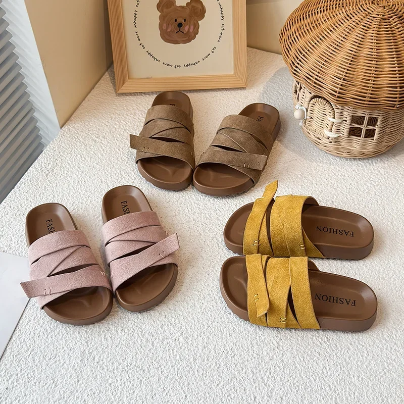 Children Casual Sandals Korean Style Soft Outdoors Girls Slippers Non-slip 2025 Summer New Kids Beach Shoes Breathable Elegant
Children Casual Sandals Korean Style Soft Outdoors Girls Slippers Non-slip 2025 Summer New Kids Beach Shoes Breathable Elegant