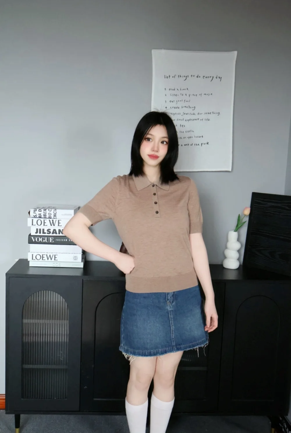 XIMIAN APPAREL 2026 YAZHIMEI cos spring new style of Women's casual beige knitted polo shirt - simple style top
XIMIAN APPAREL 2026 YAZHIMEI cos spring new style of Women's casual beige knitted polo shirt - simple style top