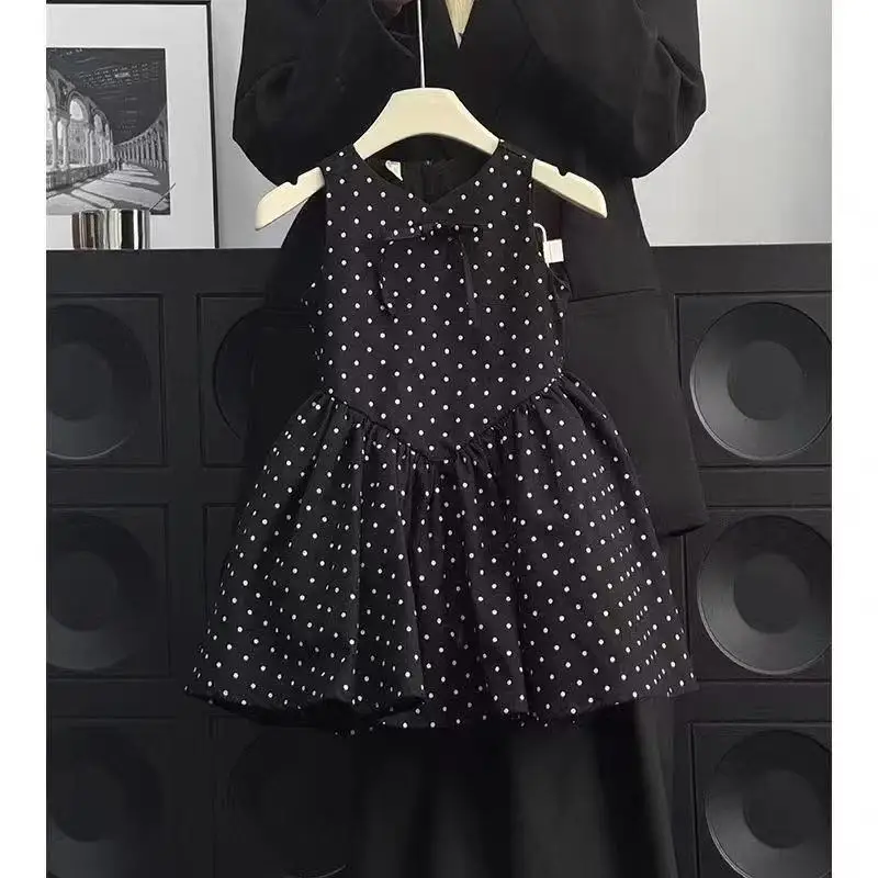 Girls' Summer Dress 2025 New Children's Polka Dot Dress Stylish Princess Dress Baby Girl Vest Dress
Girls' Summer Dress 2025 New Children's Polka Dot Dress Stylish Princess Dress Baby Girl Vest Dress