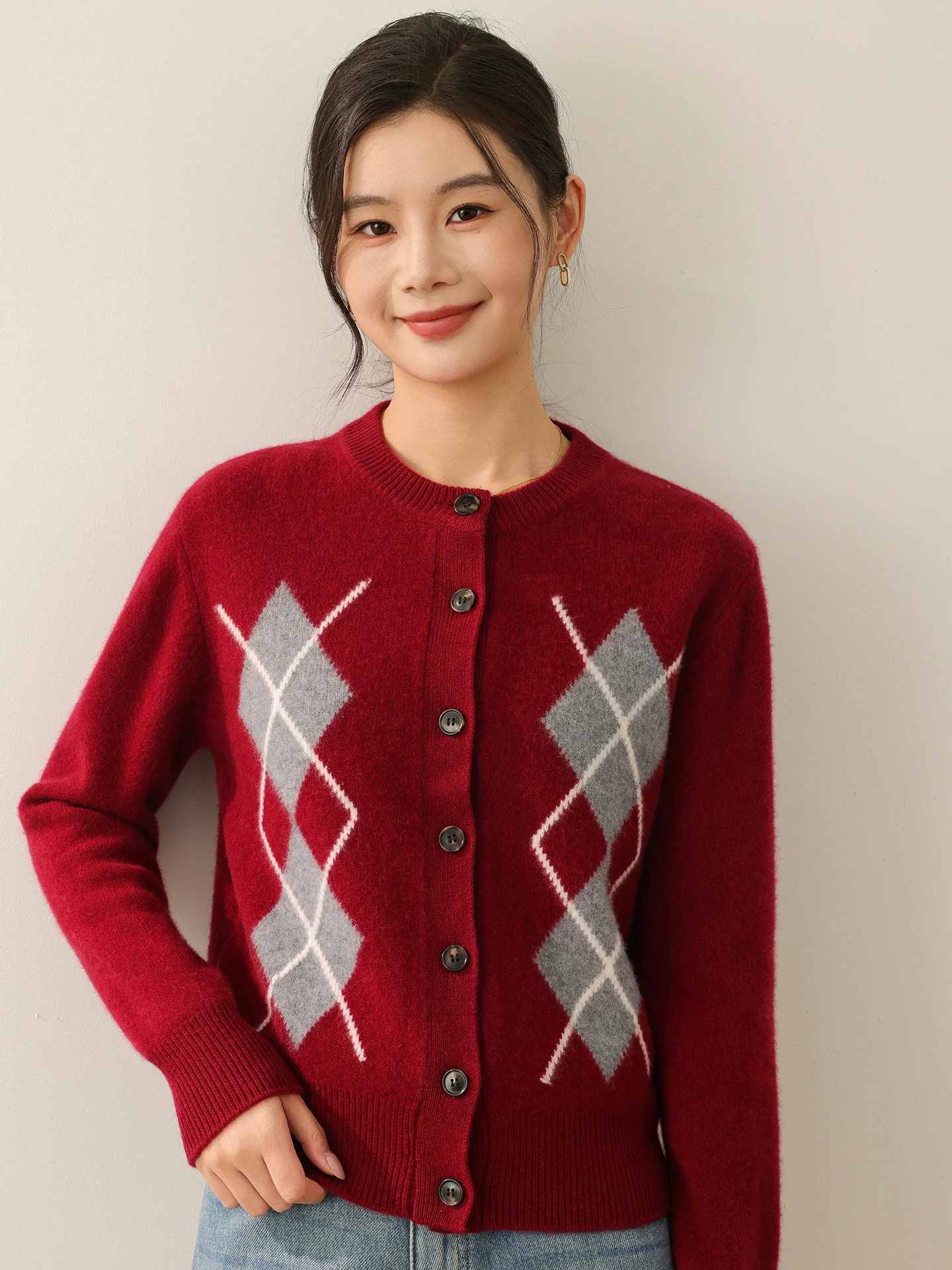 England Style 100% Merino Wool Sweater Autumn Winter Woman Knitted Cardigan New Fashion Cashmere Lady Long Sleeve Clothing Tops
England Style 100% Merino Wool Sweater Autumn Winter Woman Knitted Cardigan New Fashion Cashmere Lady Long Sleeve Clothing Tops