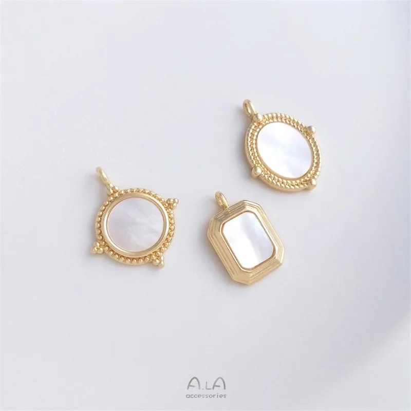 14K Gold Color Retention Pendant Inlaid with Natural Mirror Sea Shell Frame, DIY Jewelry Clavicle Chain Necklace Pendant
14K Gold Color Retention Pendant Inlaid with Natural Mirror Sea Shell Frame, DIY Jewelry Clavicle Chain Necklace Pendant