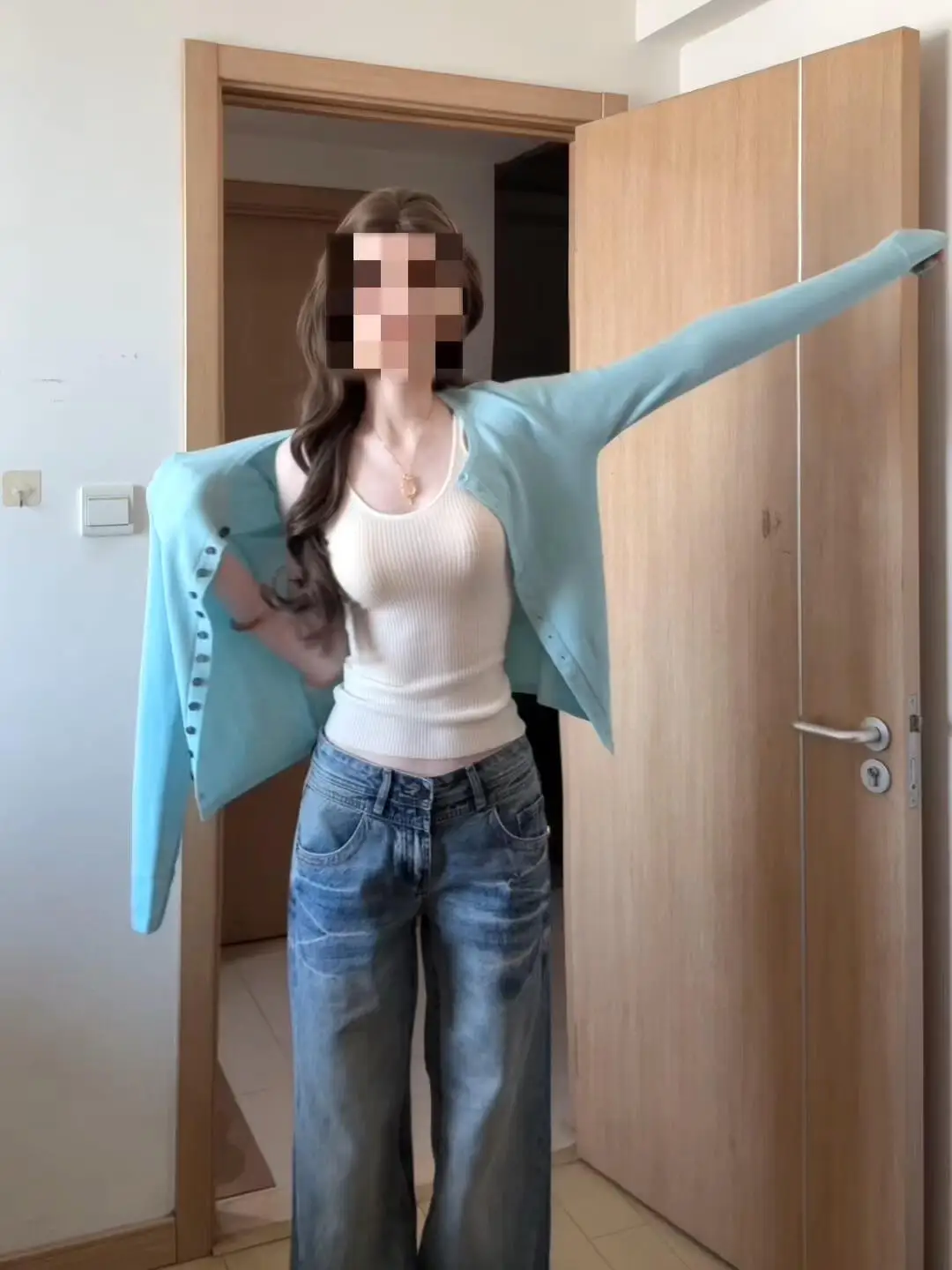 Blue Knitted Sweater Top Casual Slim Fit Korean Style Outerwear Cardigan Coat Spring Early Season Women's Fashion
Blue Knitted Sweater Top Casual Slim Fit Korean Style Outerwear Cardigan Coat Spring Early Season Women's Fashion