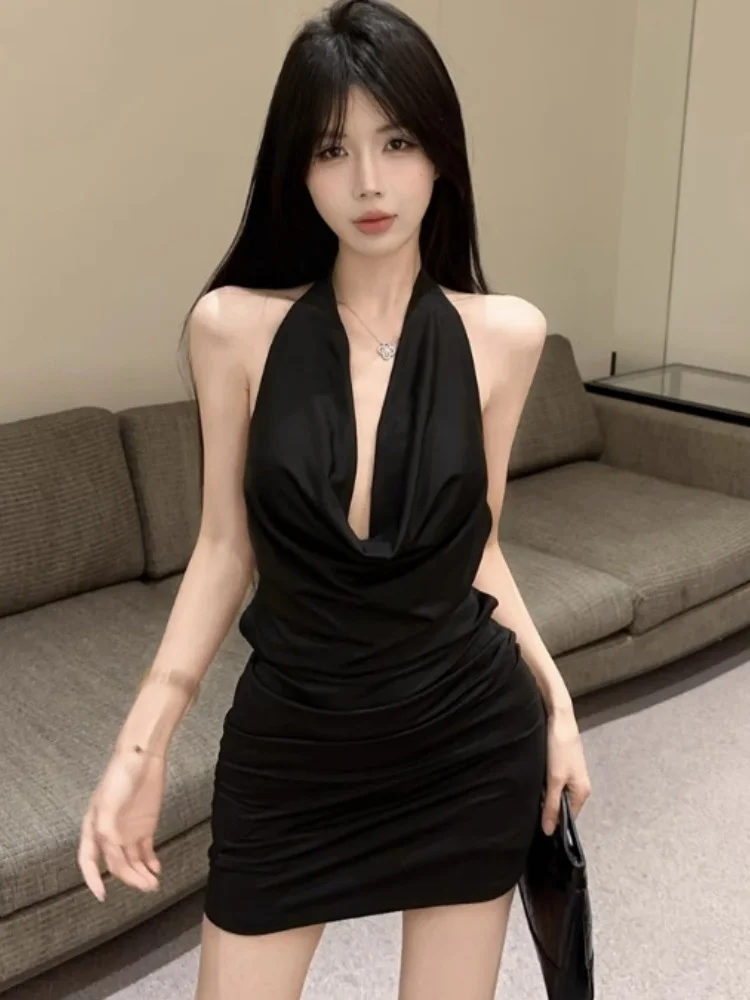 Women's 2026 New Black Halter Neck Bodycon Dress Cowl Neck Sleeveless Ruched Slim Fit Waist Cinching Summer Mini Dress
Women's 2026 New Black Halter Neck Bodycon Dress Cowl Neck Sleeveless Ruched Slim Fit Waist Cinching Summer Mini Dress