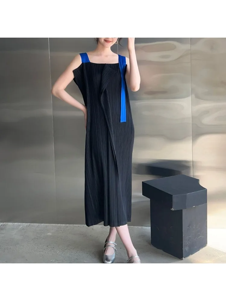 Miyake 2025 Summer High End Folded French Leisure Vacation Style Japanese Strap Dress Irregular Splicing Design Loose Dress
Miyake 2025 Summer High End Folded French Leisure Vacation Style Japanese Strap Dress Irregular Splicing Design Loose Dress