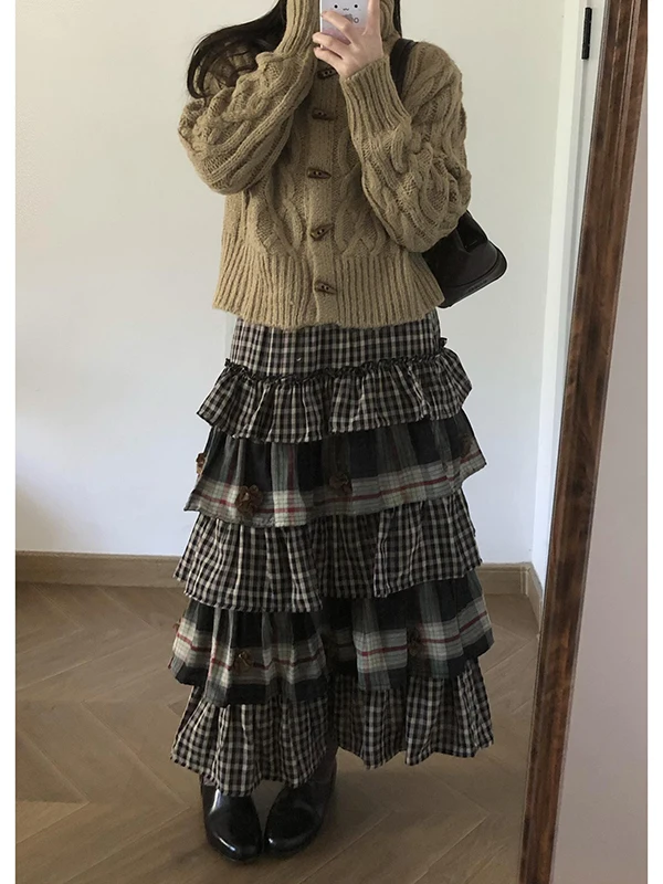 Retro American Brown Plaid Cake Skirt Women's Heavy Embroidery Long Skirt Half-length Grid Skirt Autumn Winter New Arrival
Retro American Brown Plaid Cake Skirt Women's Heavy Embroidery Long Skirt Half-length Grid Skirt Autumn Winter New Arrival