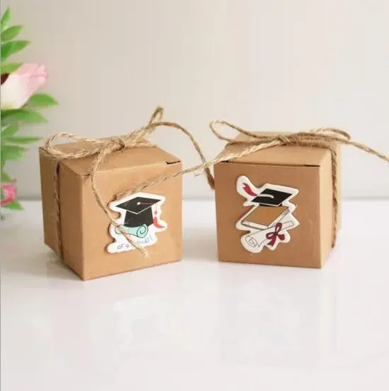 100pcs Vintage Kraft paper Brown Graduation Cap Square Candy Boxes with hemp rope, Gift Box Graduation Show Souvenir gift
100pcs Vintage Kraft paper Brown Graduation Cap Square Candy Boxes with hemp rope, Gift Box Graduation Show Souvenir gift