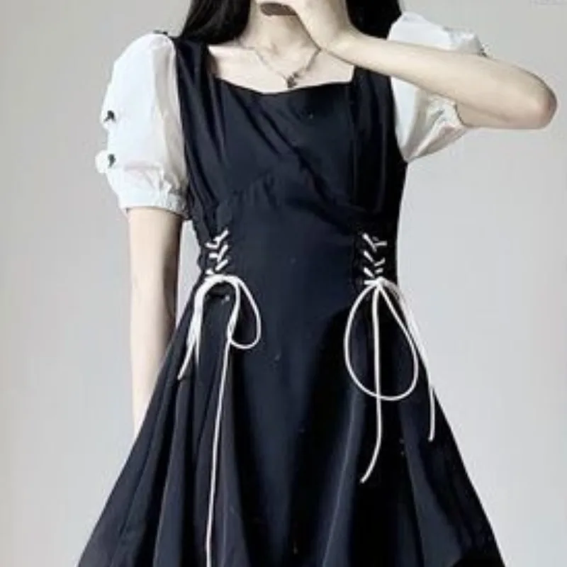 Gentle Style Sweet and Spicy Lolita Patchwork Lace Women's 2024 Bubble Sleeve Square Neck Fashionable Casual Bow Waist Dress
Gentle Style Sweet and Spicy Lolita Patchwork Lace Women's 2024 Bubble Sleeve Square Neck Fashionable Casual Bow Waist Dress