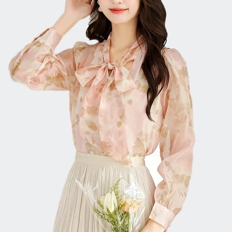 2025 Women's Printed Shirt Elegant Bow Lace-Up Long Sleeve Women Chiffon Shirt Casual Tops Femme
2025 Women's Printed Shirt Elegant Bow Lace-Up Long Sleeve Women Chiffon Shirt Casual Tops Femme