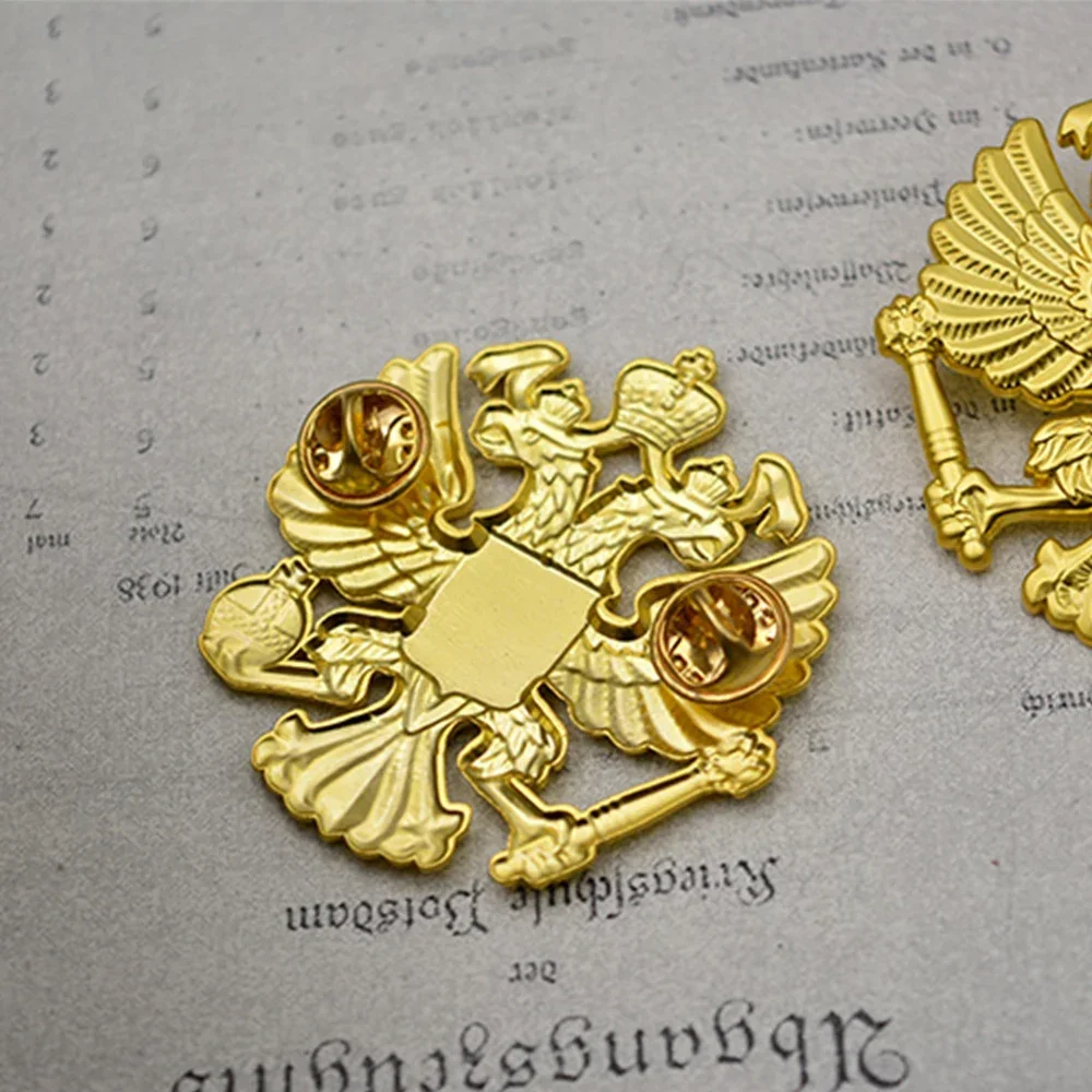 Russia Double-Headed Eagle Badge Cockade USSR Hat Metal Medal Brooch Pin
Russia Double-Headed Eagle Badge Cockade USSR Hat Metal Medal Brooch Pin