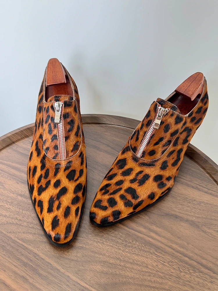 European And American Horse Fur Men's High Heel Leather Shoes Increased 6cm Catwalk Stage Shoes Fashion Leopard Print Pointed
European And American Horse Fur Men's High Heel Leather Shoes Increased 6cm Catwalk Stage Shoes Fashion Leopard Print Pointed